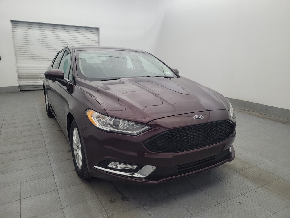 2017 Ford Fusion in Lakeland, FL 33815 - 18141203 13