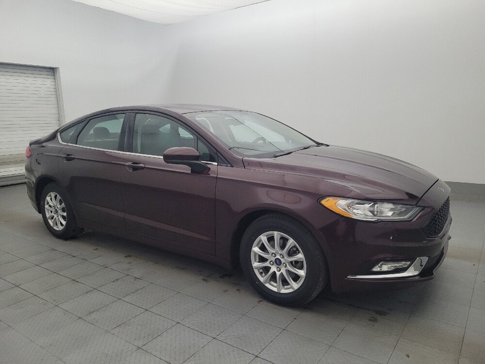 2017 Ford Fusion in Lakeland, FL 33815 - 18141203 11