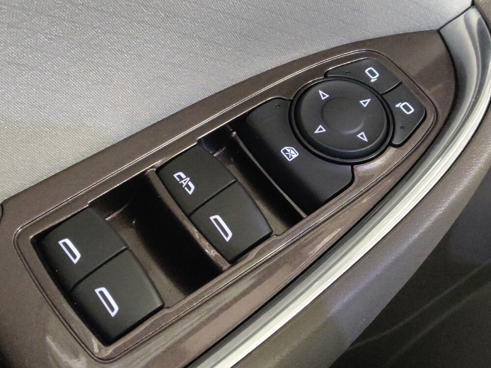 2019 Chevrolet Malibu in Houston, TX 77074 - 18141209 27