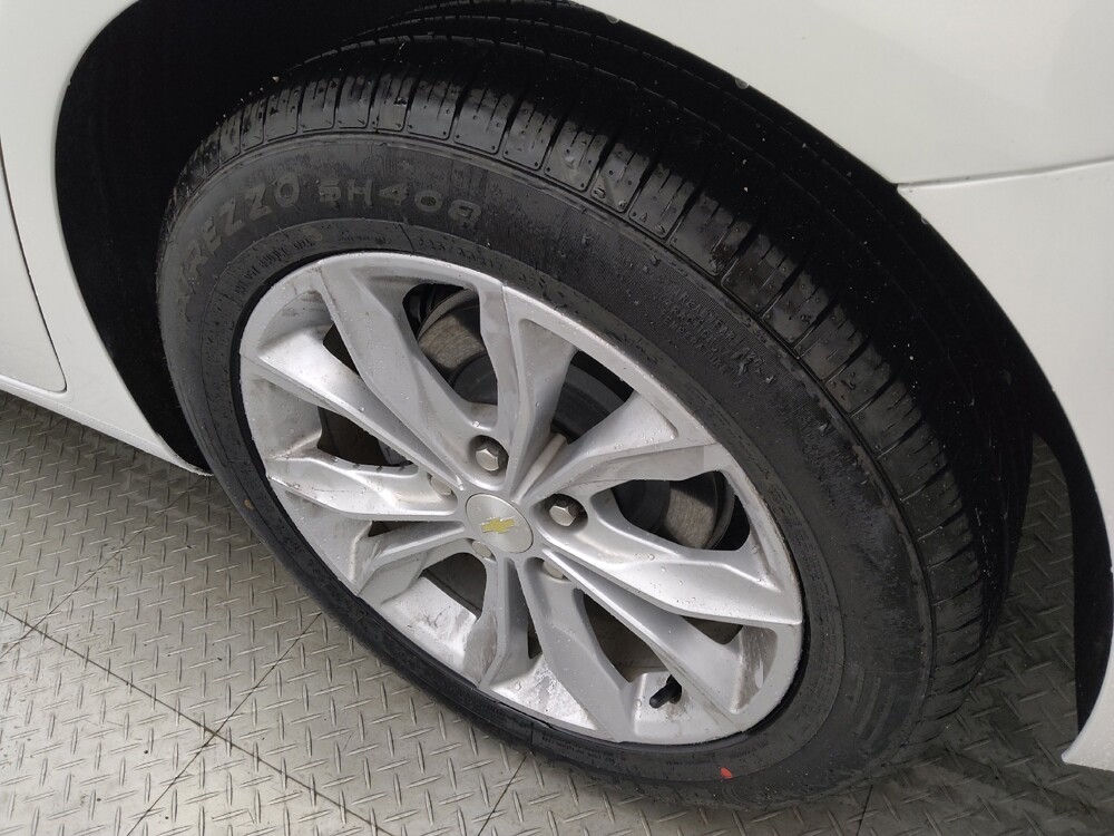 2019 Chevrolet Malibu in Houston, TX 77074 - 18141209 31