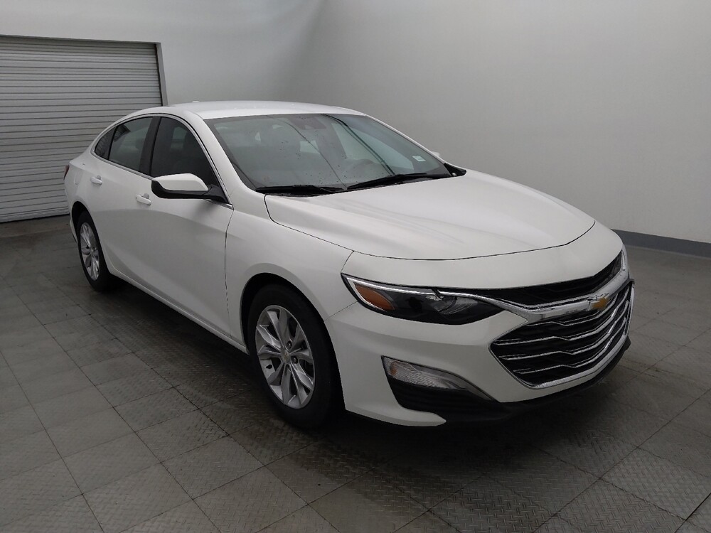 2019 Chevrolet Malibu in Houston, TX 77074 - 18141209 13