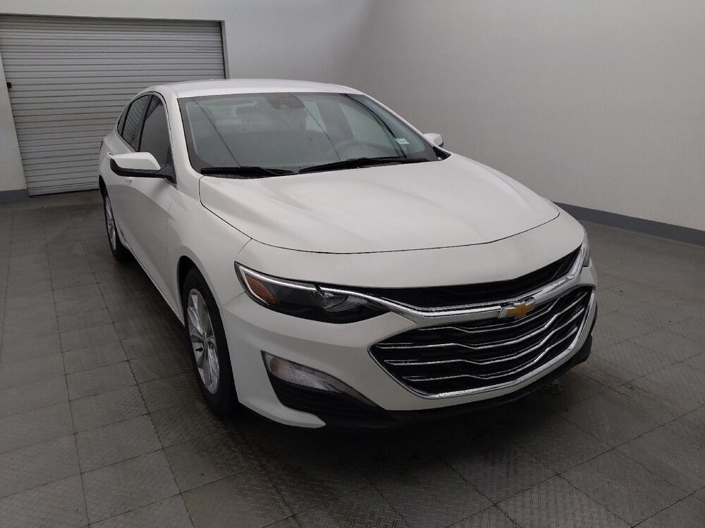 2019 Chevrolet Malibu in Houston, TX 77074 - 18141209 14