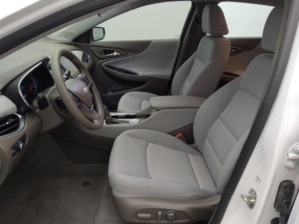 2019 Chevrolet Malibu in Houston, TX 77074 - 18141209 17