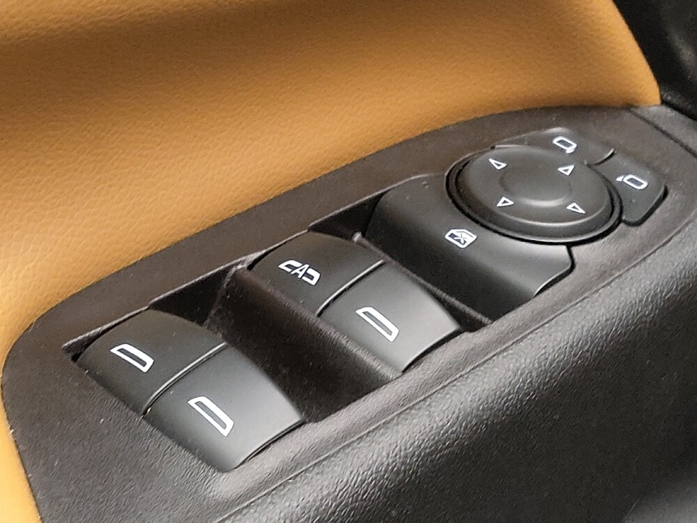 2021 Chevrolet Equinox in Plano, TX 75074 - 18141217 27