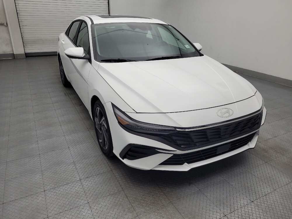 2025 Hyundai Elantra in Greensboro, NC 27407 - 18141229 13