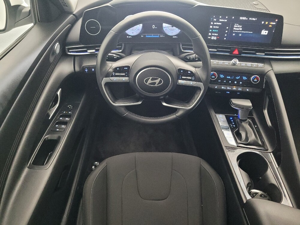 2025 Hyundai Elantra in Greensboro, NC 27407 - 18141229 22