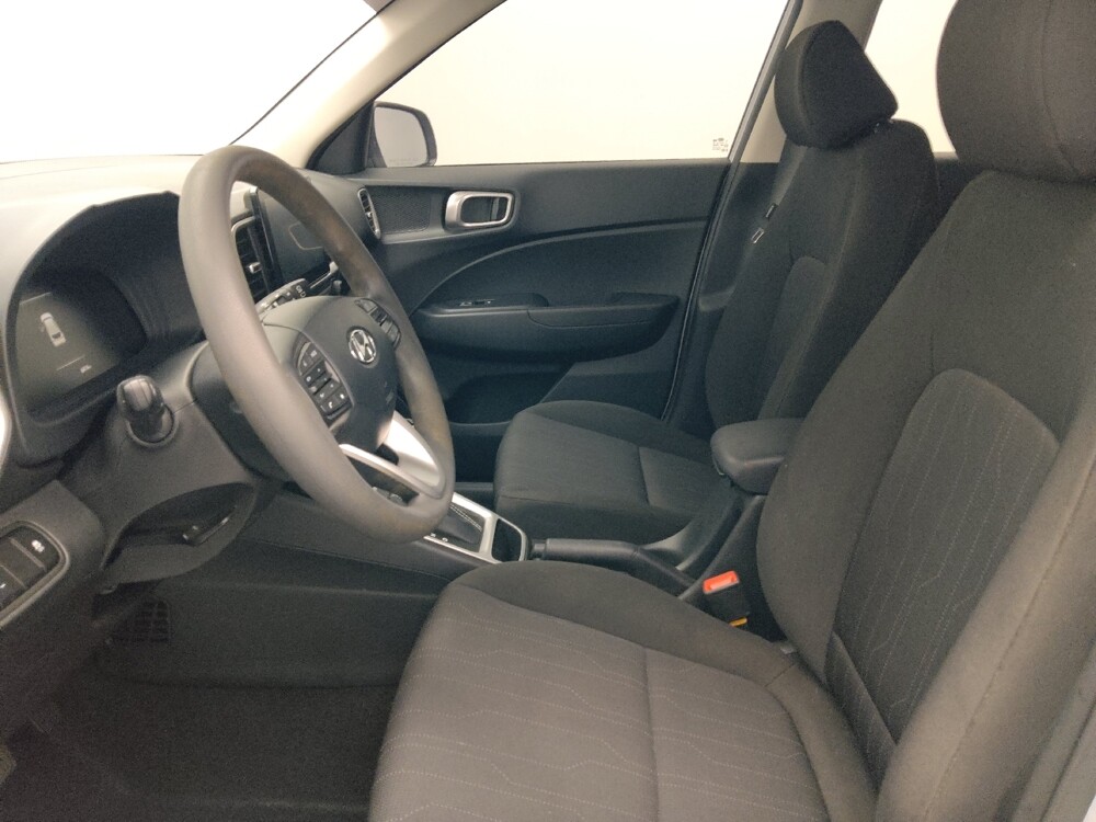 2023 Hyundai Venue in Miami, FL 33157 - 18141232 17