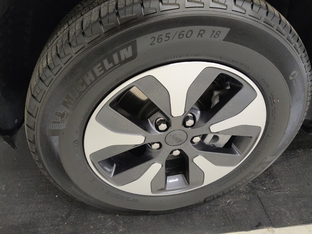 2023 Jeep Grand Cherokee in St. Louis, MO 63125 - 18141233 31