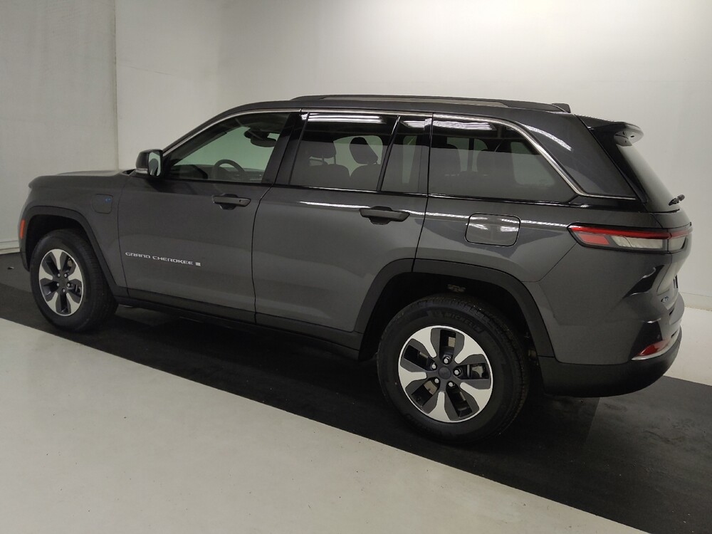 2023 Jeep Grand Cherokee in St. Louis, MO 63125 - 18141233 3