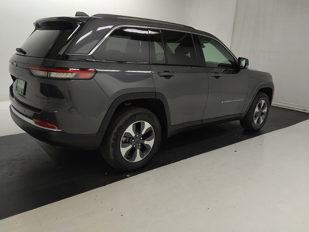 2023 Jeep Grand Cherokee in St. Louis, MO 63125 - 18141233 10
