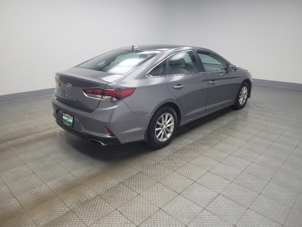 2019 Hyundai Sonata in Indianapolis, IN 46222 - 18141242 10