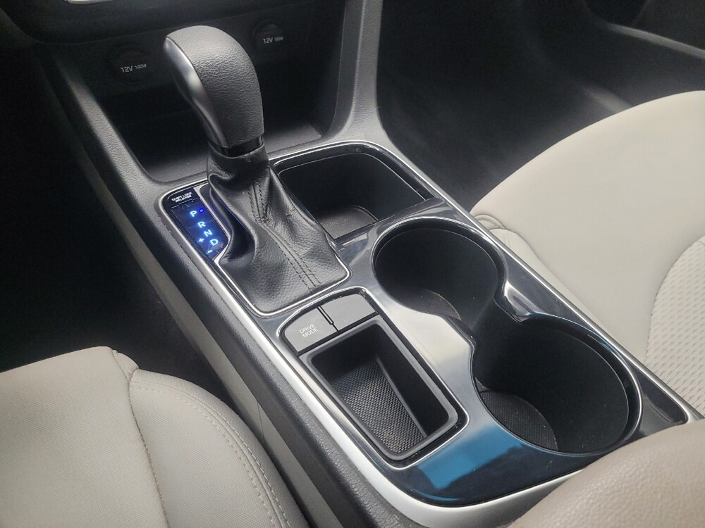 2019 Hyundai Sonata in Indianapolis, IN 46222 - 18141242 26