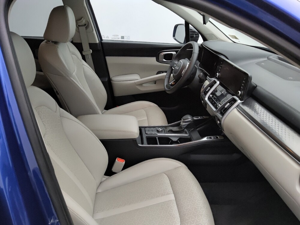2023 Kia Sorento in St. Louis, MO 63136 - 18141245 21