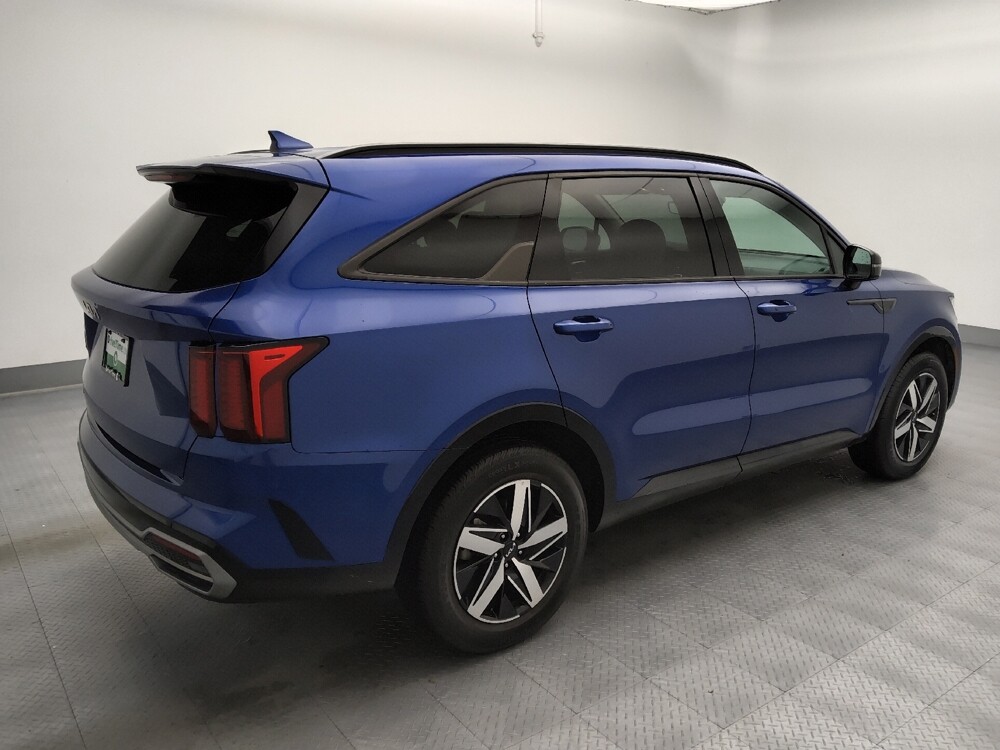 2023 Kia Sorento in St. Louis, MO 63136 - 18141245 10