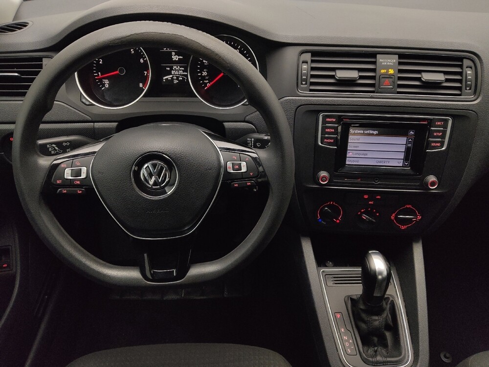 2016 Volkswagen Jetta in Lauderdale Lakes, FL 33313 - 18141253 22