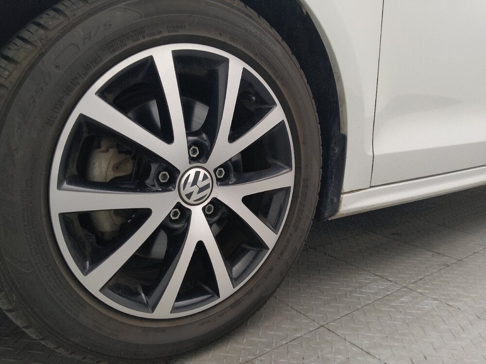 2017 Volkswagen Jetta in Savannah, GA 31419 - 18141255 31