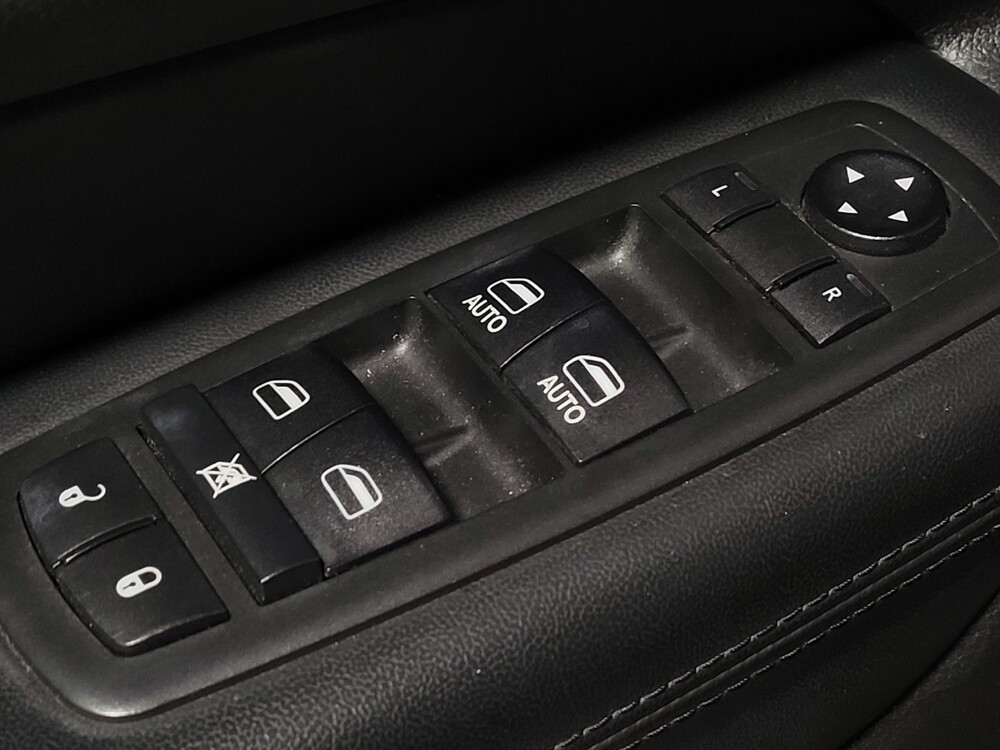 2018 Jeep Grand Cherokee in Orlando, FL 32808 - 18141258 27