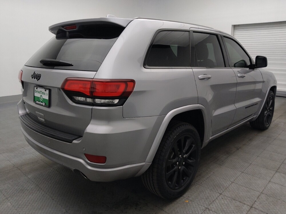 2018 Jeep Grand Cherokee in Orlando, FL 32808 - 18141258 9