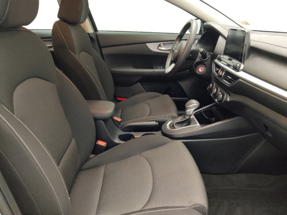 2024 Kia Forte in Gainesville, FL 32609 - 18141260 21