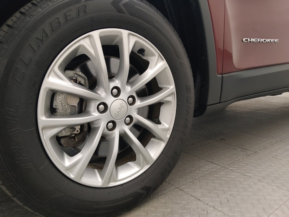 2019 Jeep Cherokee in Orlando, FL 32808 - 18141261 31