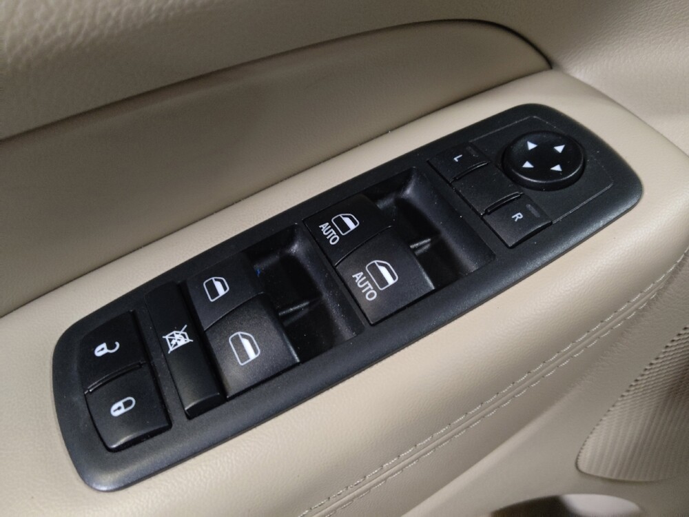2018 Jeep Grand Cherokee in Kissimmee, FL 34744 - 18141263 27