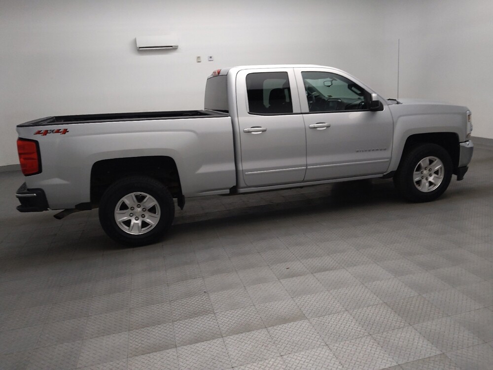 2018 Chevrolet Silverado 1500 in Fort Worth, TX 76116 - 18141297 10