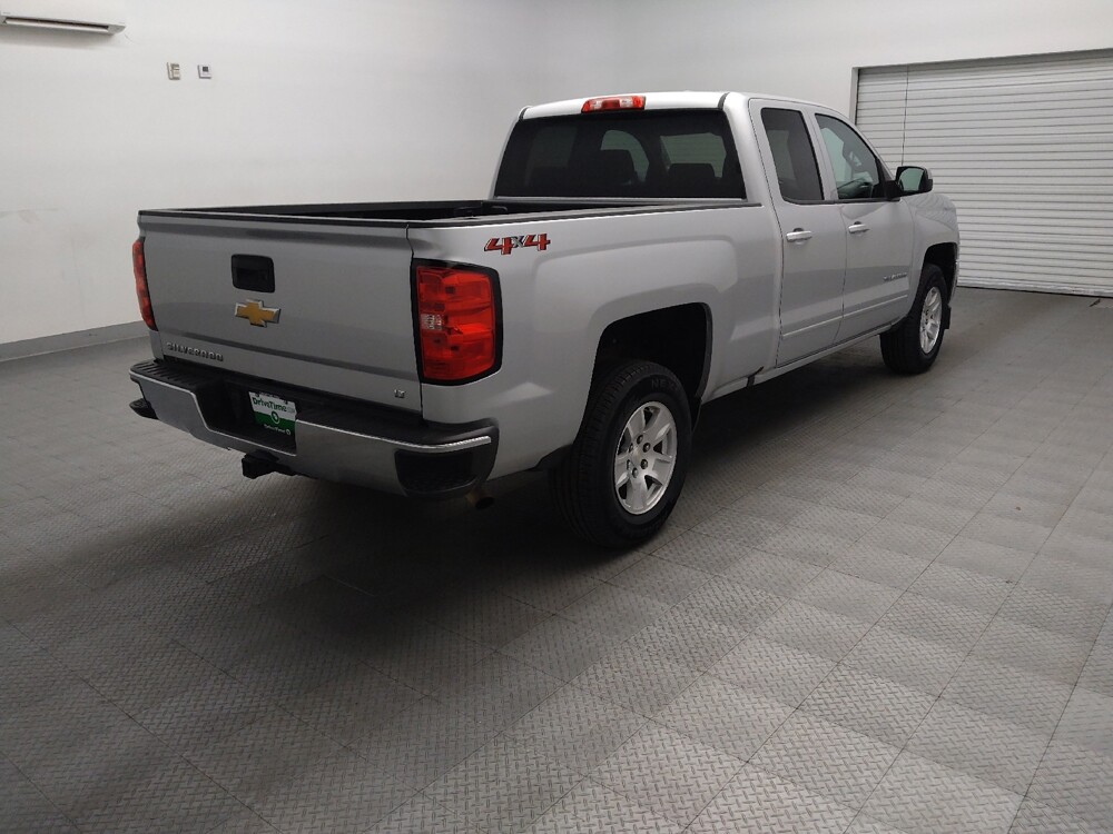 2018 Chevrolet Silverado 1500 in Fort Worth, TX 76116 - 18141297 9