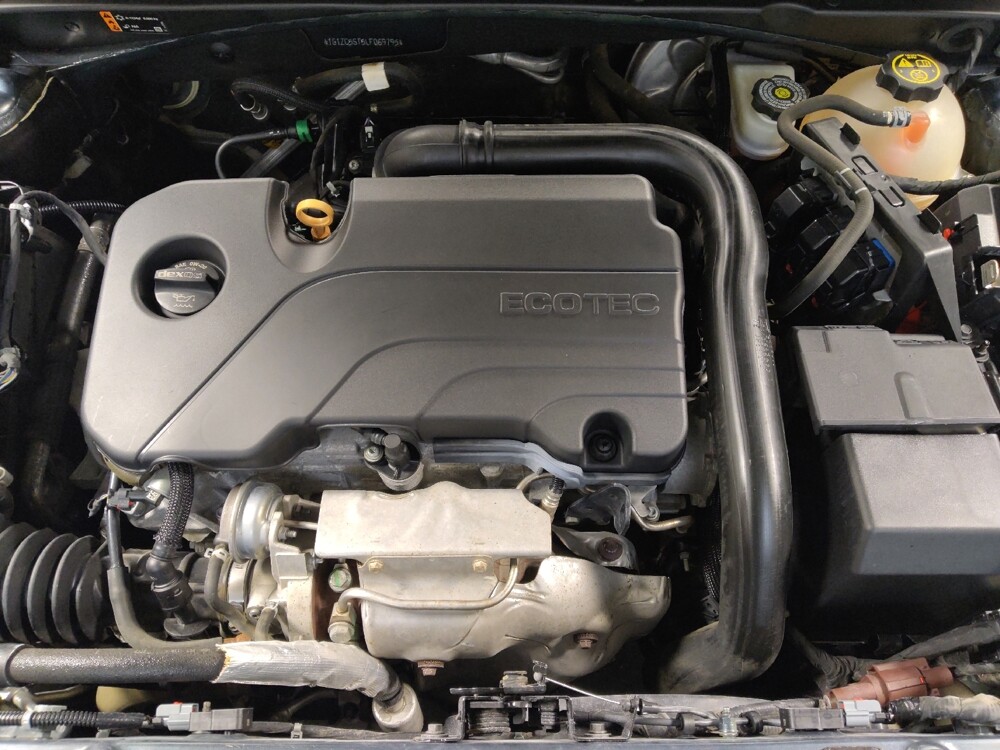 2020 Chevrolet Malibu in Houston, TX 77060 - 18141301 30