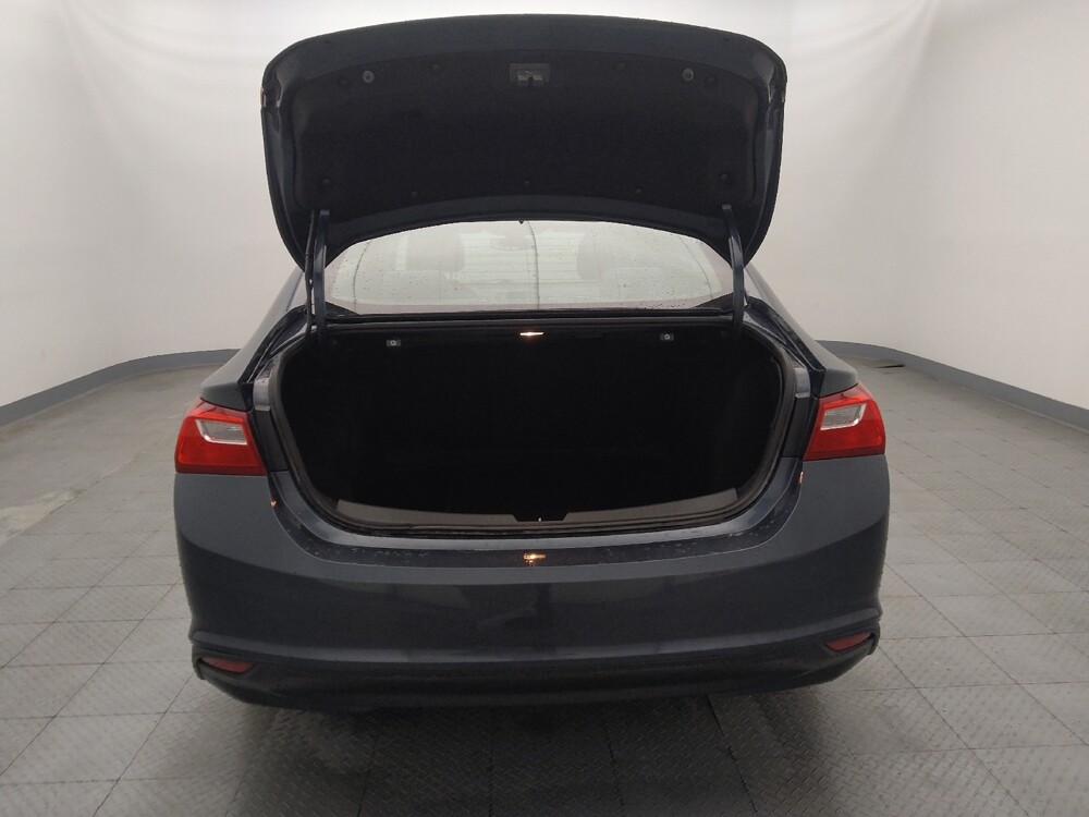 2020 Chevrolet Malibu in Houston, TX 77060 - 18141301 29