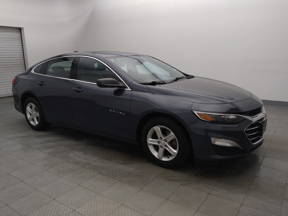 2020 Chevrolet Malibu in Houston, TX 77060 - 18141301 11