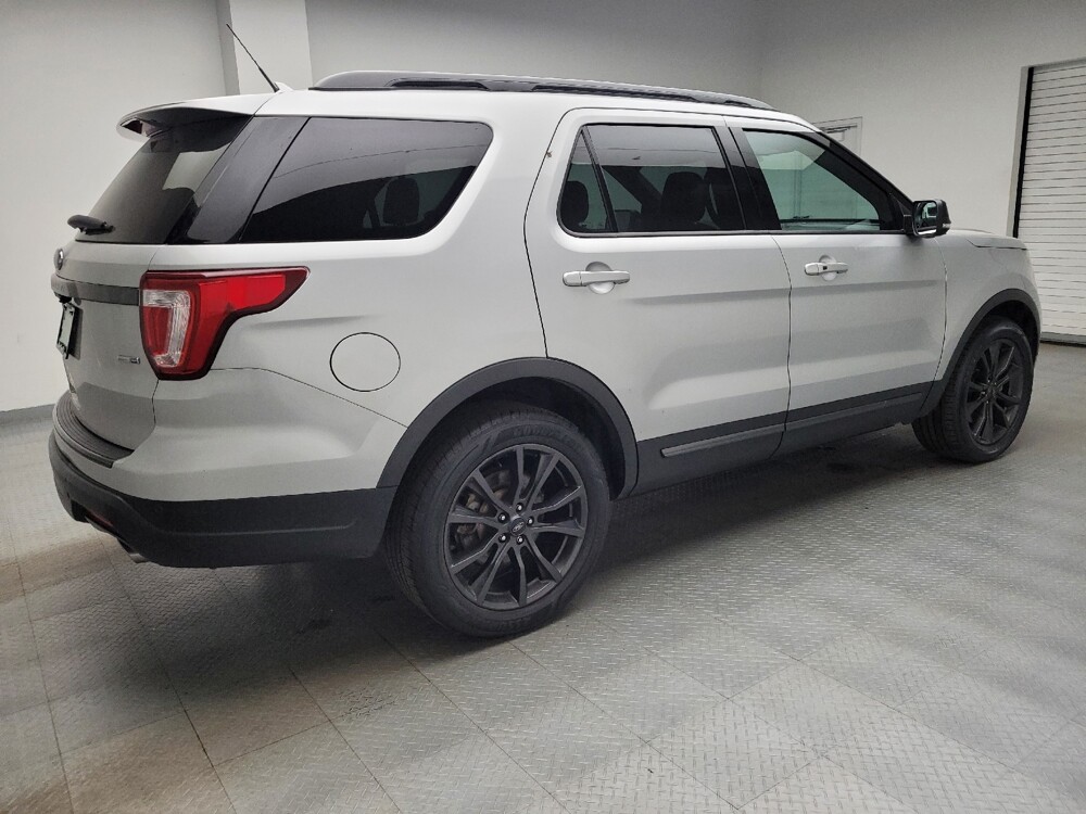 2018 Ford Explorer in Eastpointe, MI 48021 - 18141312 10
