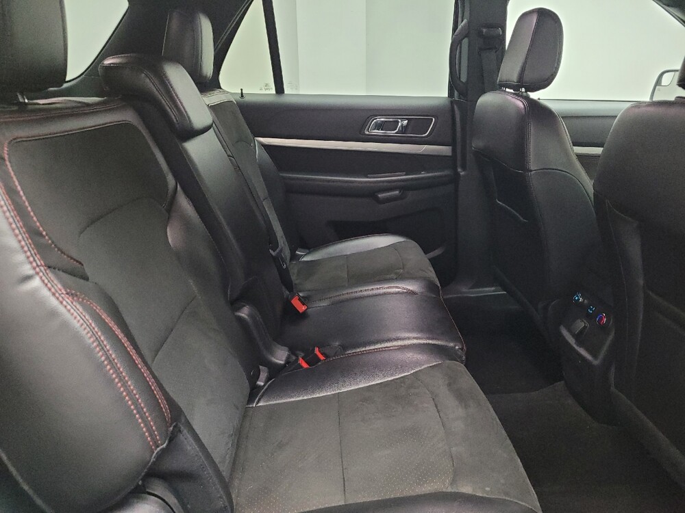 2018 Ford Explorer in Eastpointe, MI 48021 - 18141312 19