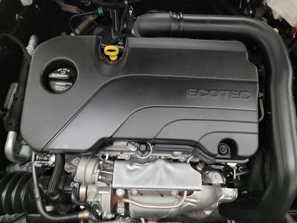 2025 Chevrolet Malibu in Riverside, CA 92504 - 18141317 30