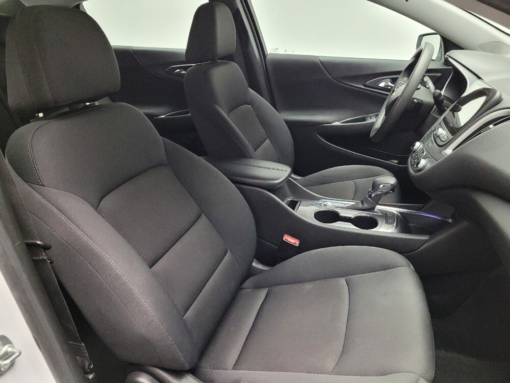 2025 Chevrolet Malibu in Riverside, CA 92504 - 18141317 21