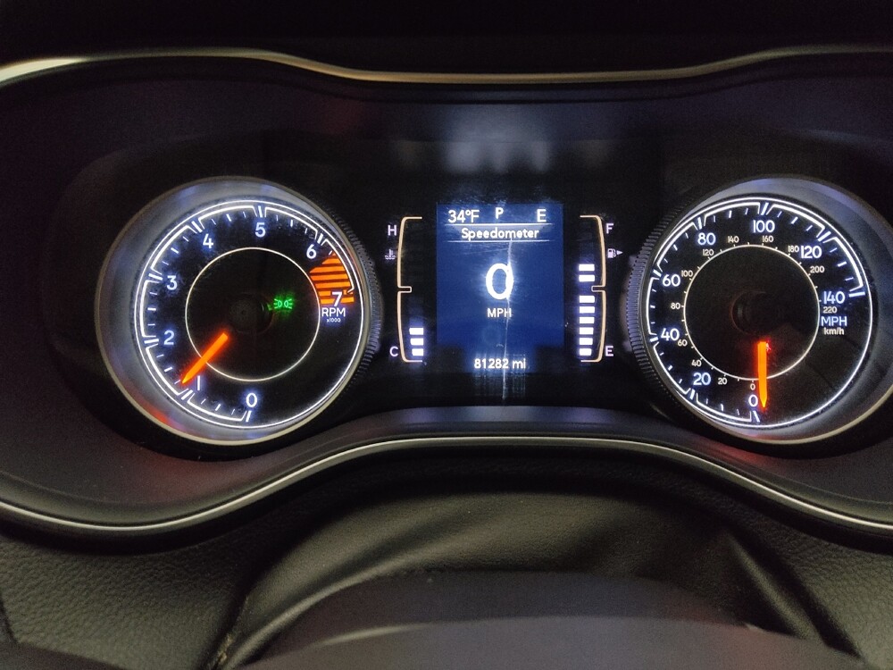 2020 Jeep Cherokee in Lombard, IL 60148 - 18141319 23