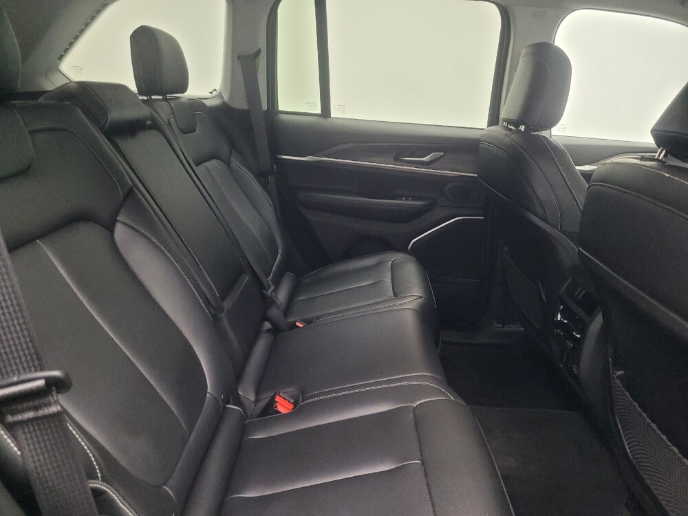 2023 Jeep Grand Cherokee in Indianapolis, IN 46219 - 18141327 19
