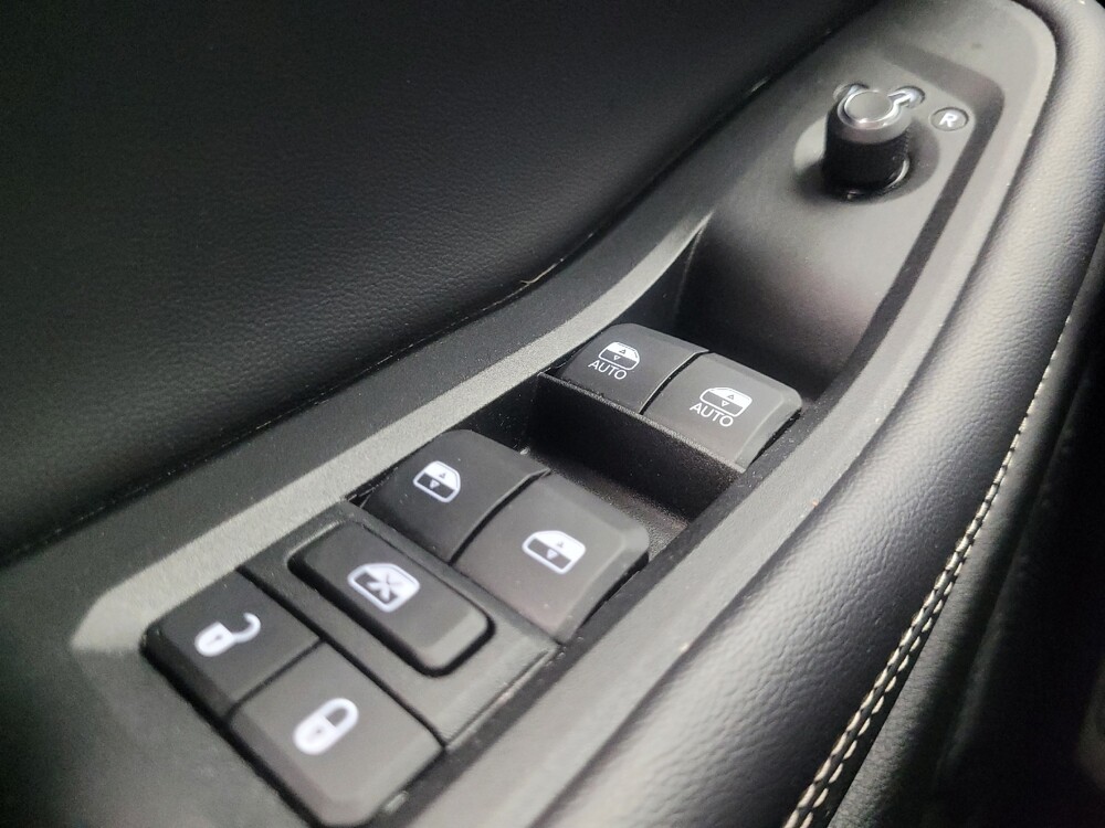 2023 Jeep Grand Cherokee in Indianapolis, IN 46219 - 18141327 27