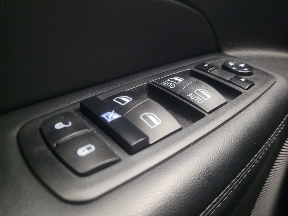 2019 Jeep Grand Cherokee in Indianapolis, IN 46219 - 18141336 27