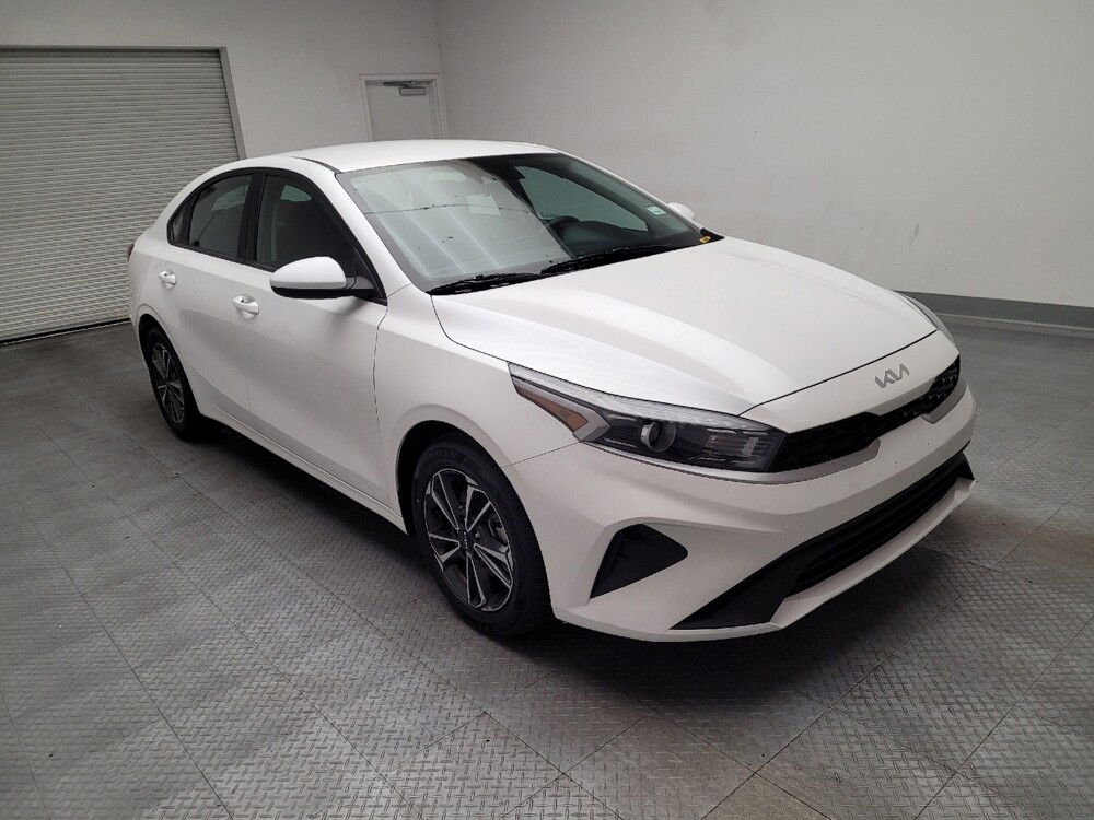 2024 Kia Forte in Montclair, CA 91763 - 18141341 13