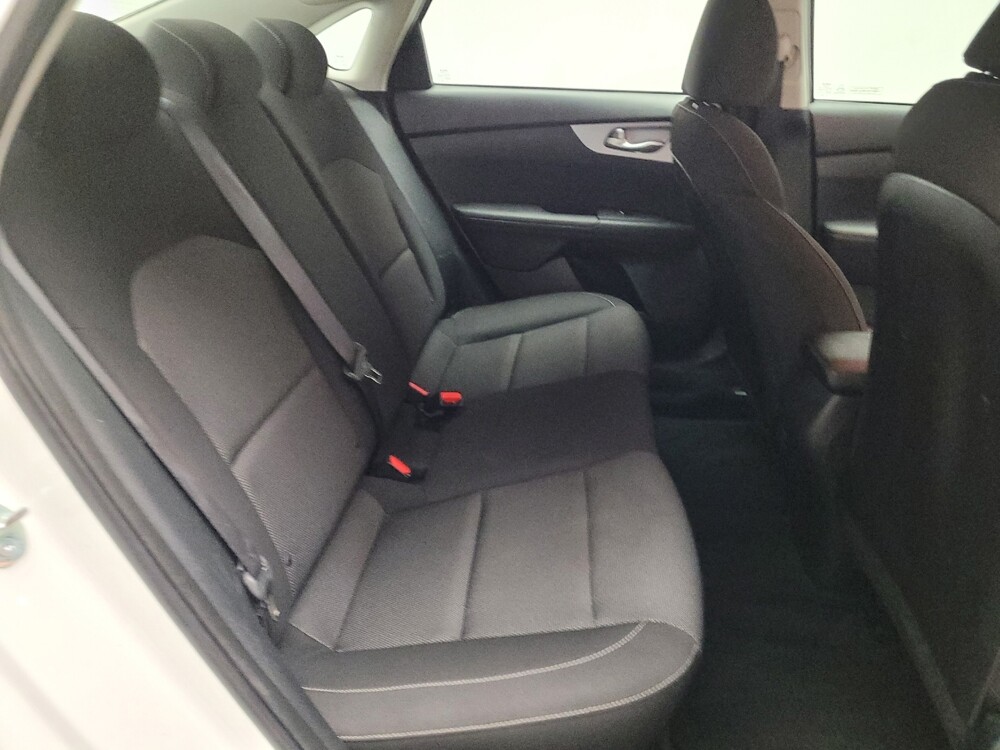 2024 Kia Forte in Montclair, CA 91763 - 18141341 19