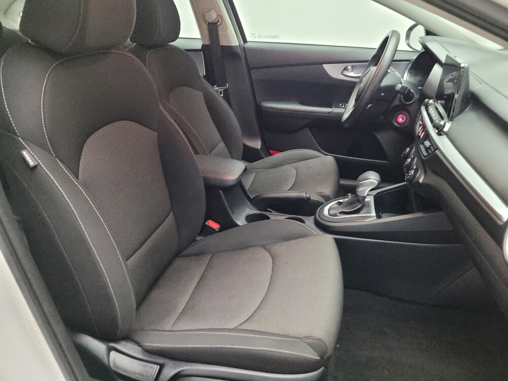 2024 Kia Forte in Montclair, CA 91763 - 18141341 21
