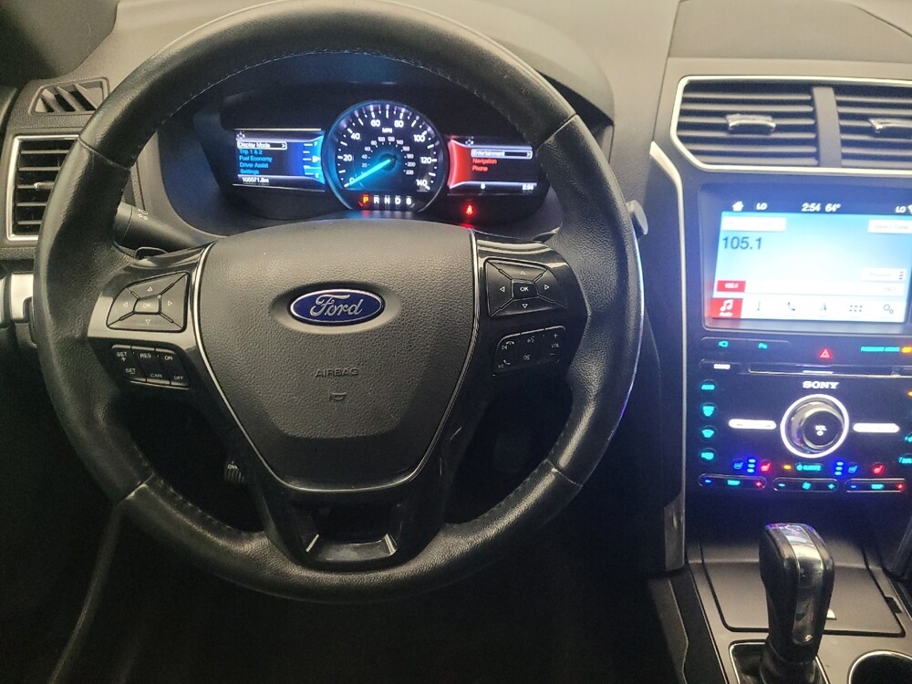 2017 Ford Explorer in Glendale, AZ 85301 - 18141345 22