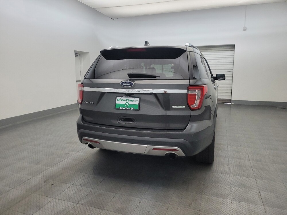 2017 Ford Explorer in Glendale, AZ 85301 - 18141345 7
