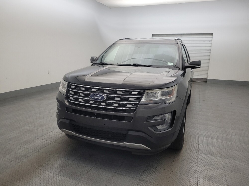 2017 Ford Explorer in Glendale, AZ 85301 - 18141345 15