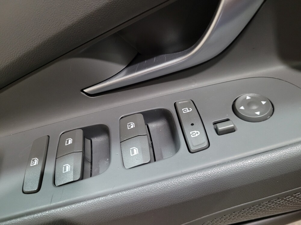 2023 Hyundai Elantra in Williamstown, NJ 8094 - 18141352 27