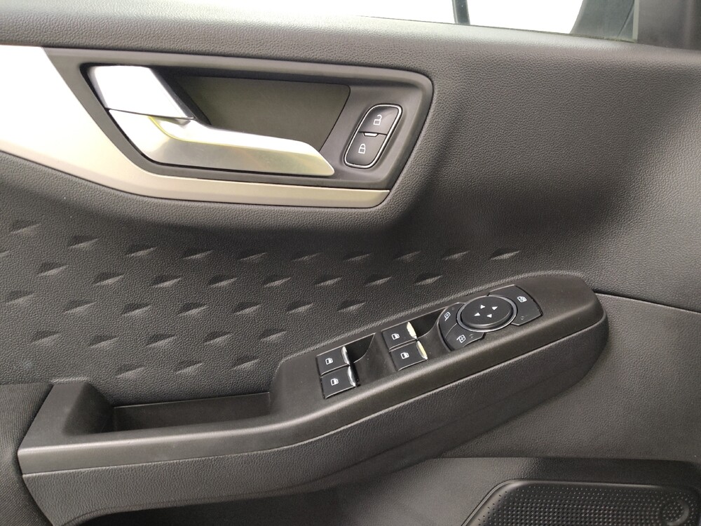 2020 Ford Escape in St. Louis, MO 63125 - 18141356 27