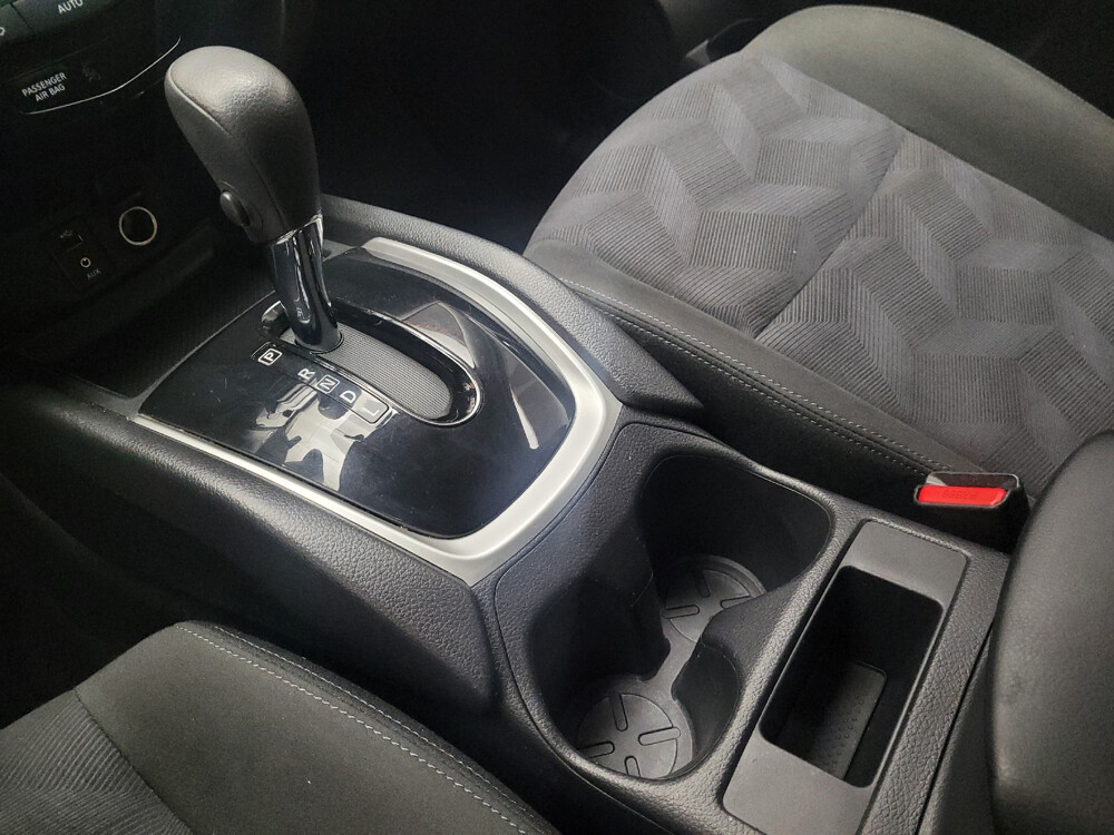 2015 Nissan Rogue in Downey, CA 90241 - 18141357 26