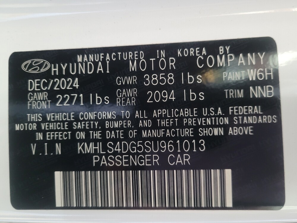 2025 Hyundai Elantra in Knoxville, TN 37923 - 18141360 33