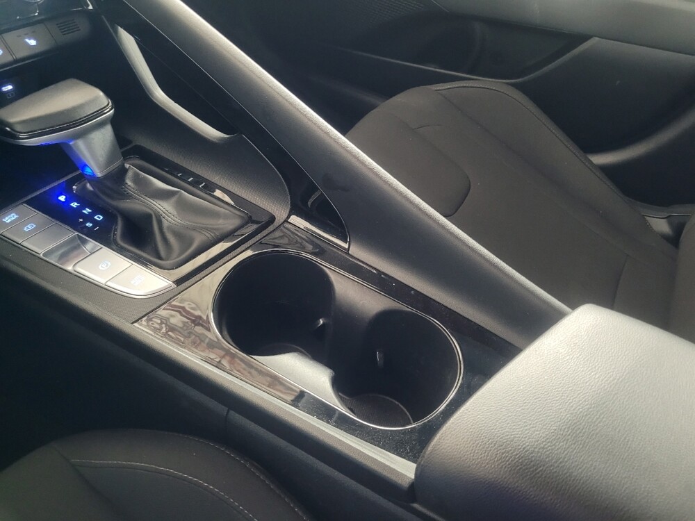 2025 Hyundai Elantra in Knoxville, TN 37923 - 18141360 26