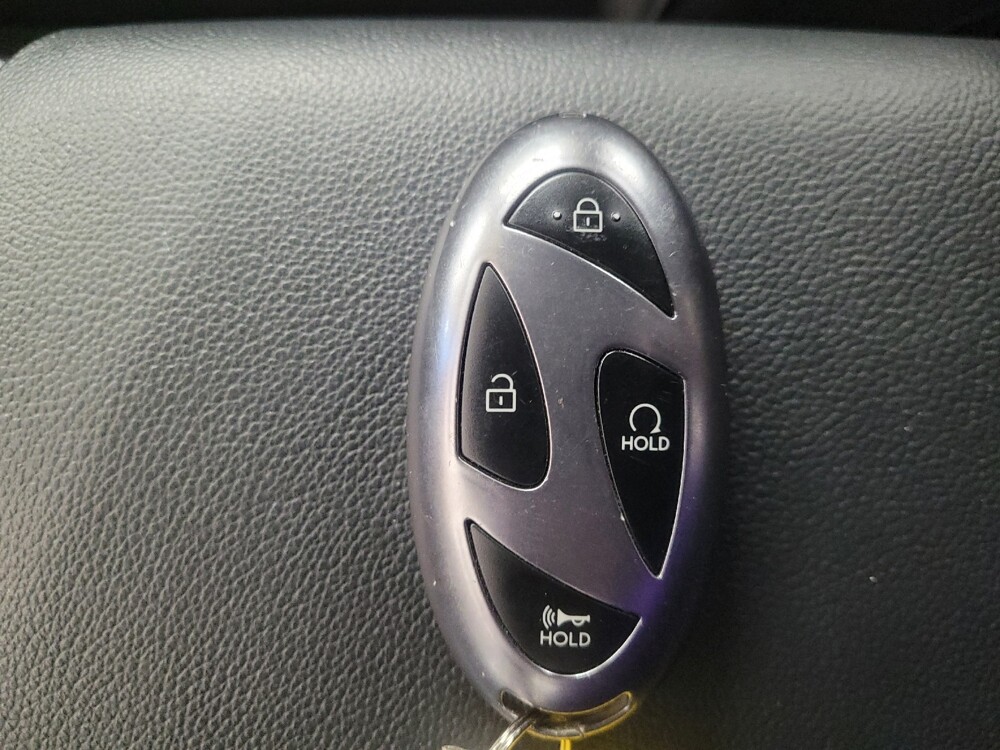 2025 Hyundai Elantra in Knoxville, TN 37923 - 18141360 32